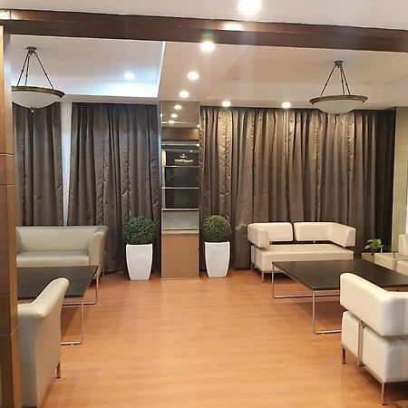 Hide Away Suites Noida Extérieur photo