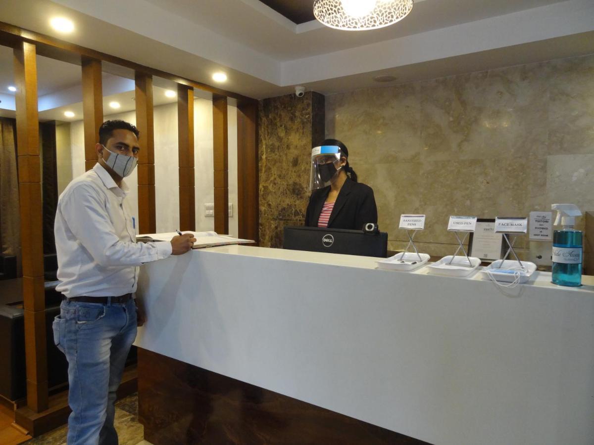 Hide Away Suites Noida Extérieur photo