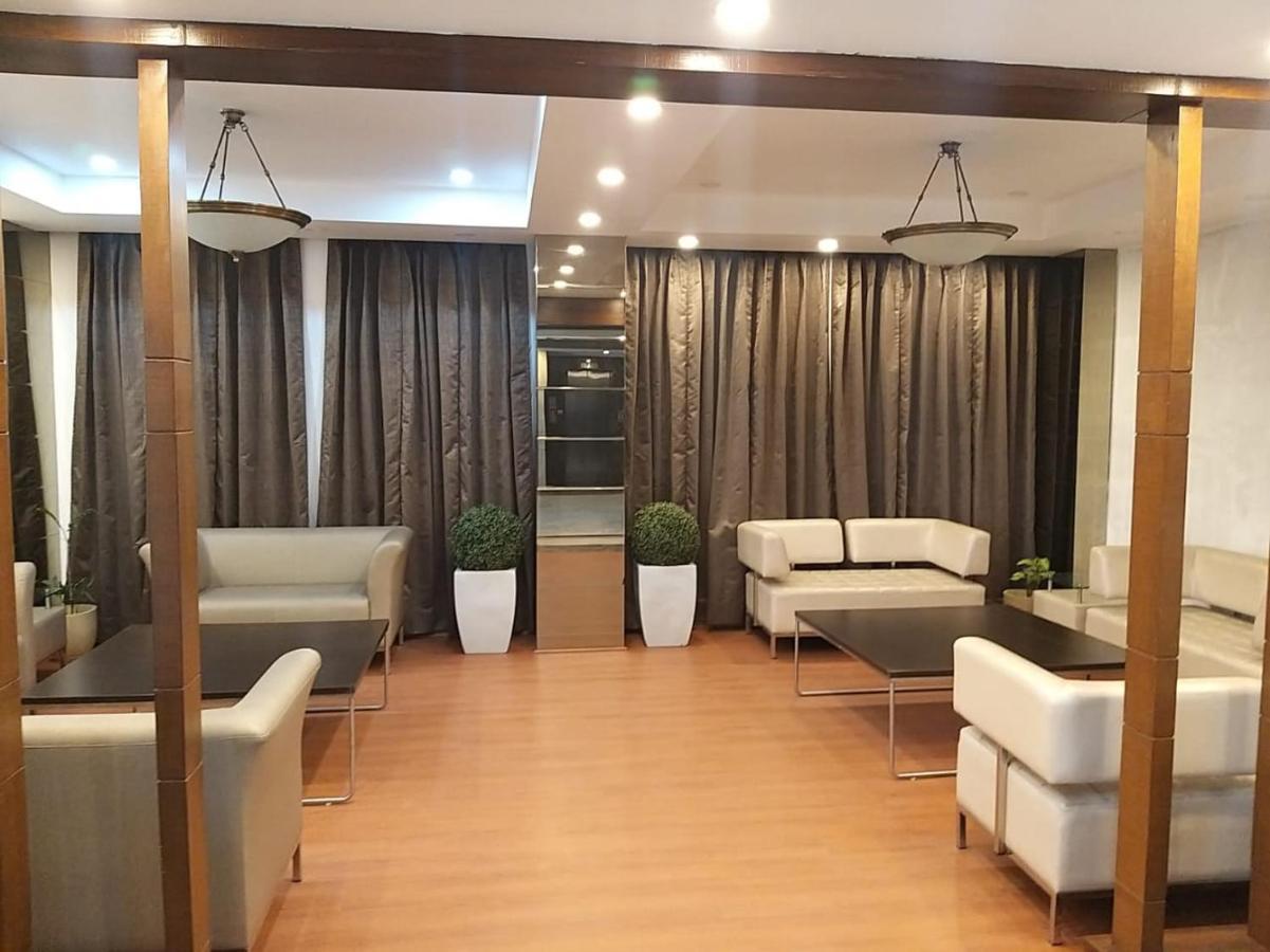 Hide Away Suites Noida Extérieur photo
