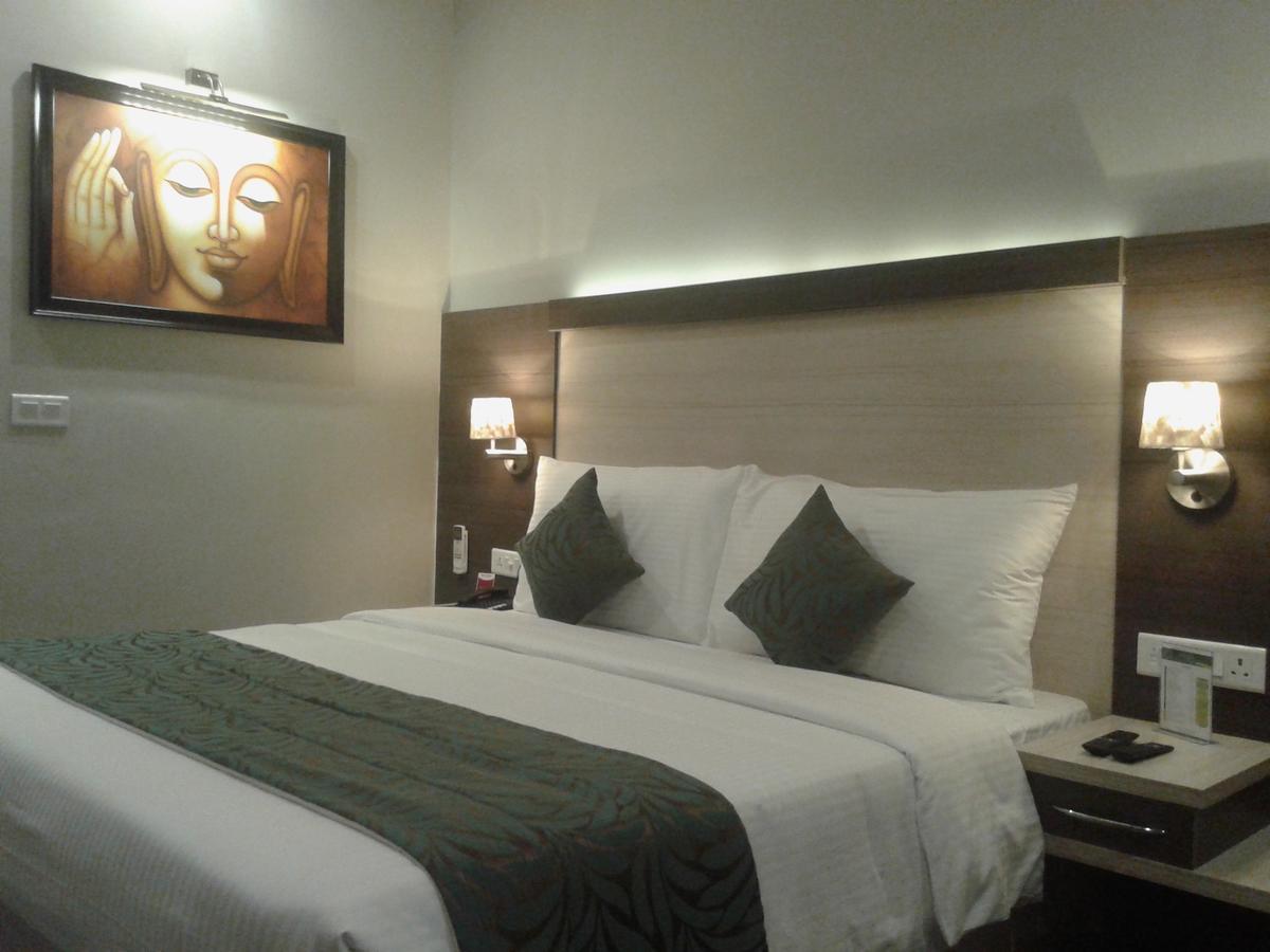 Hide Away Suites Noida Extérieur photo