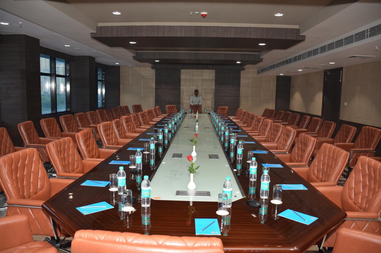 Hide Away Suites Noida Extérieur photo
