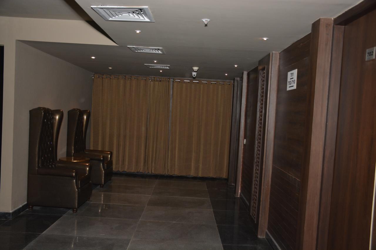 Hide Away Suites Noida Extérieur photo